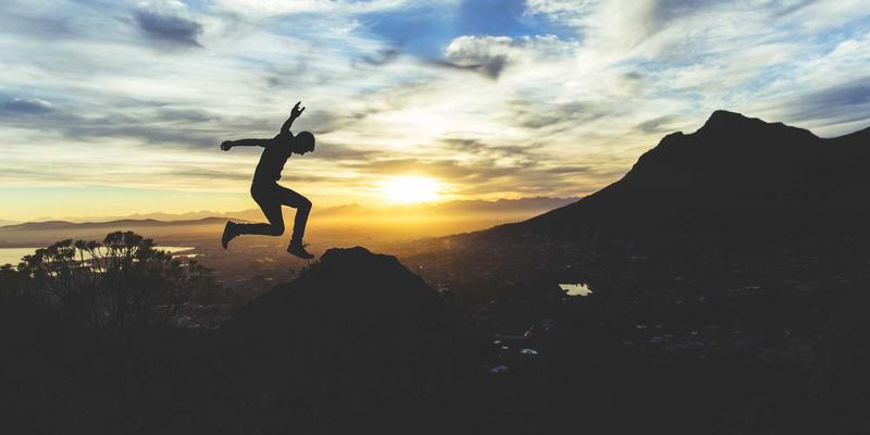 从诸葛亮与司马懿的博弈，品味白酒与黄酒中的中国智慧